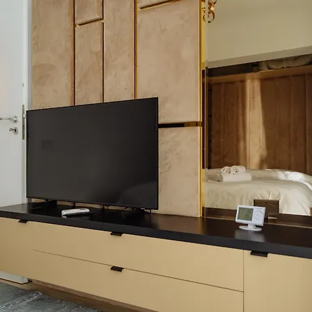 Apartment Rituals Studio *